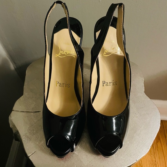 NWOB-Christian Louboutin- patent leather peep-toe slingback - Picture 11 of 12